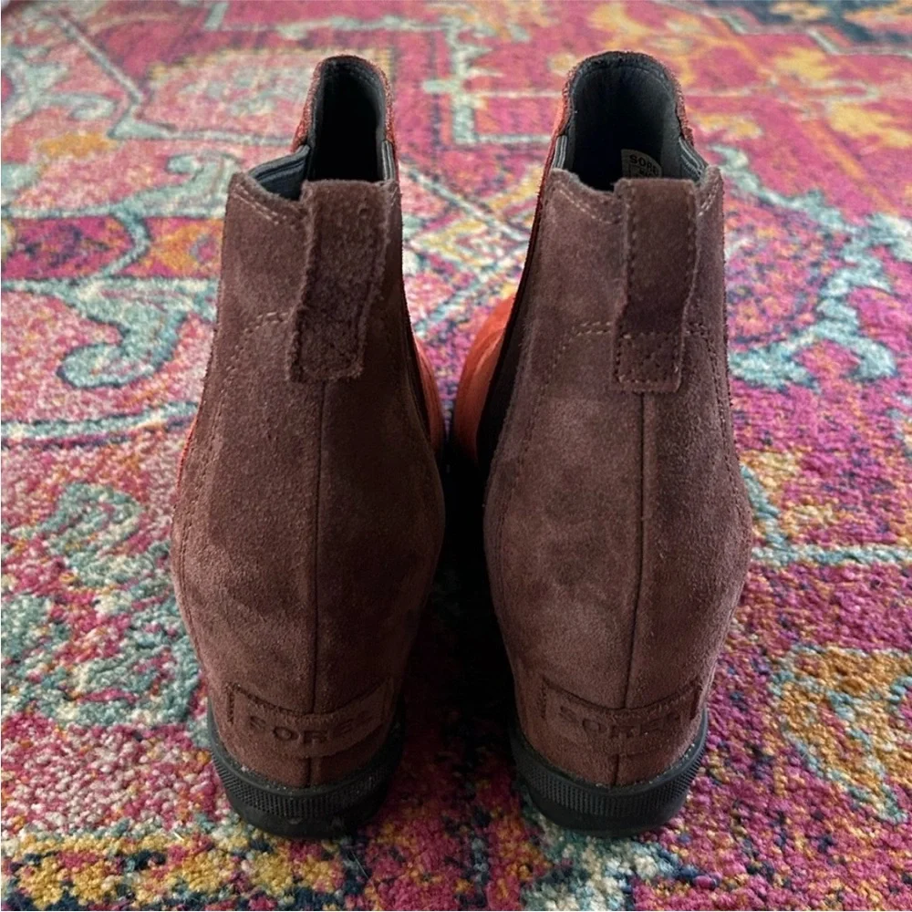 Sorel | Women's Red/Brown/Black Suede Joan A Wedge II Pull On Ankle Boots Sz 8.5 - Picture 9 of 14